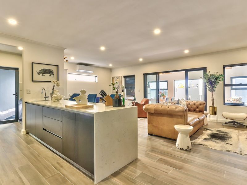 Furnished Stylish Modern Double Story House - Photo 4