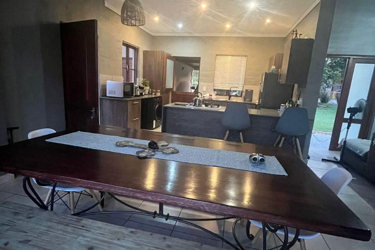 Cosy North-Facing Home in La Camargue Private Country Estate  - Photo 3