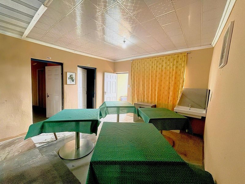 NEW Female 2-Sharing Student Accommodation | 5 Rooms Available | Plumstead Crescent – Near UKZN Westville - Photo 3