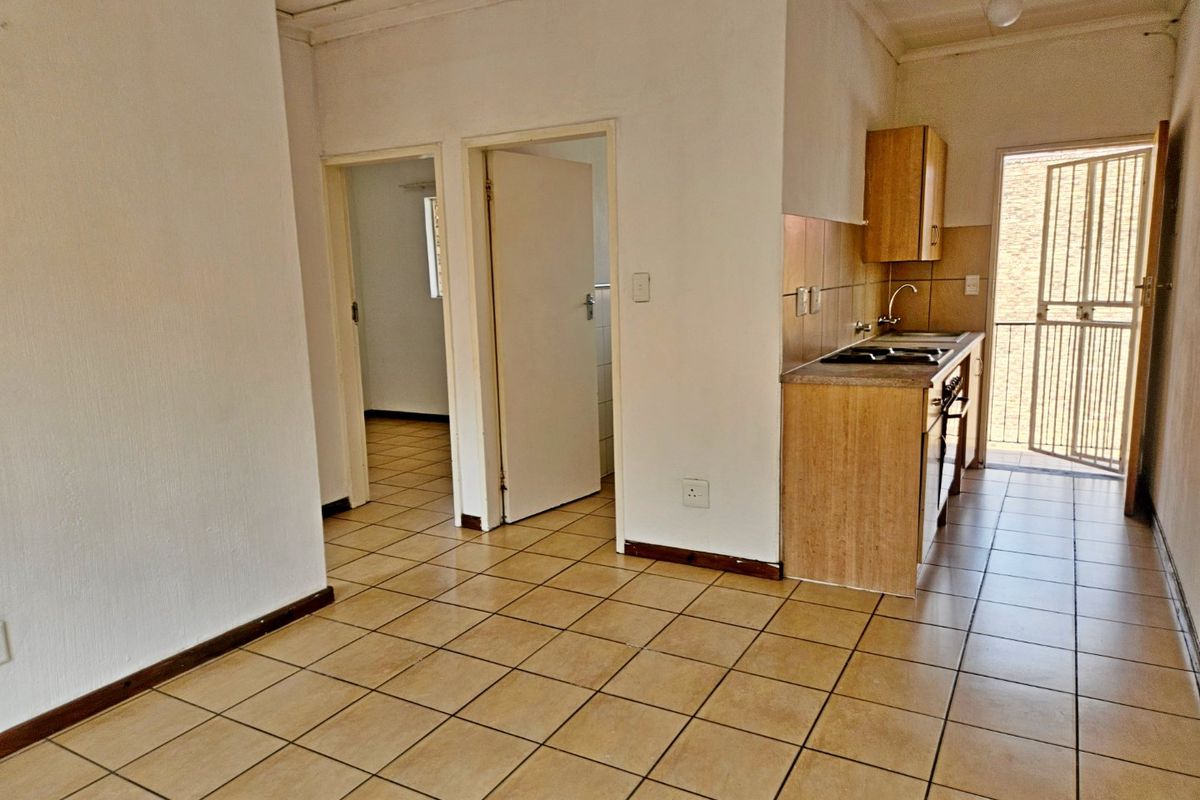 Lovely 2-Bedroom Apartment – Why Rent When You Can Own? - Photo 2