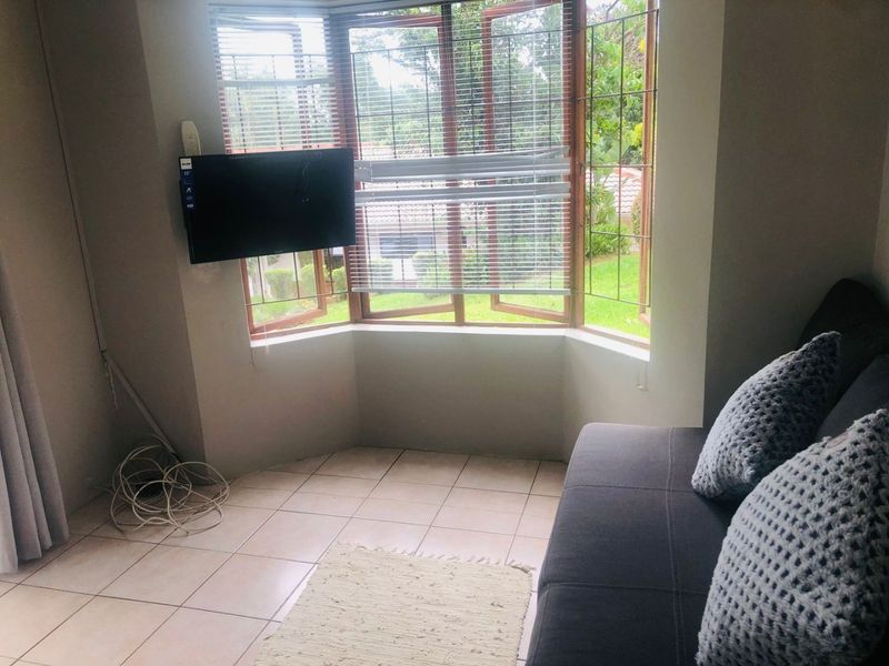 1 Bedroom, 1 Bathroom House To Let In Morningside, Durban - Photo 4