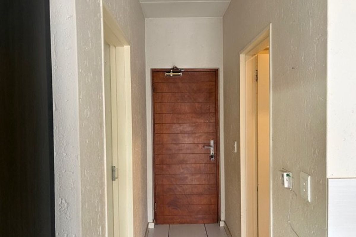 2 BEDROOM AND 1 BATHROOM Avaliable for sale Call us now!! - Photo 3
