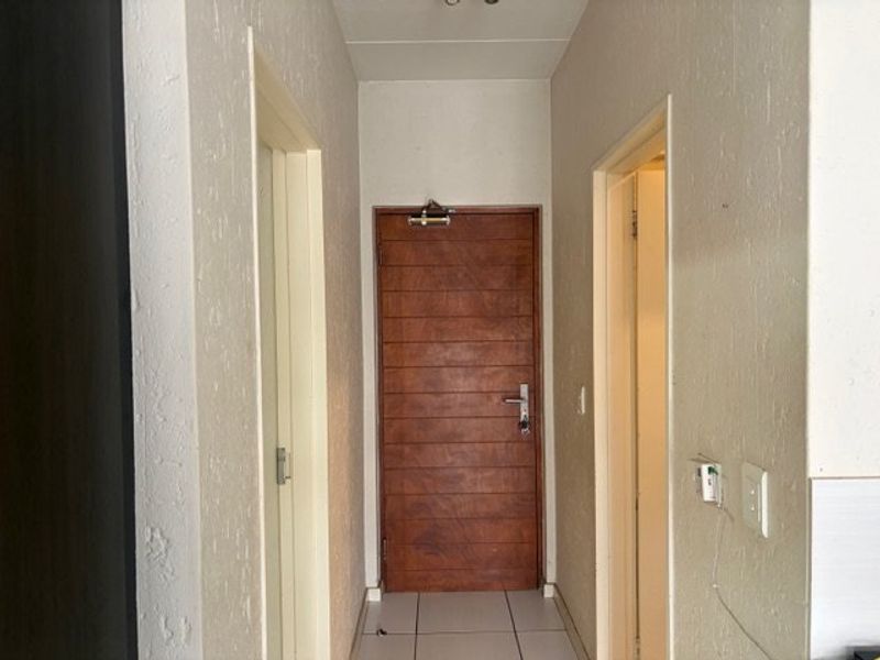2 BEDROOM AND 1 BATHROOM Avaliable for sale Call us now!! - Photo 3