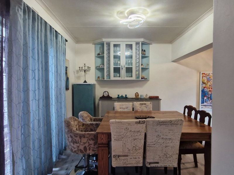 Gorgeous Modern Open Plan ,,,,,,,,,, 3 Bedrooms ,,2 Bathrooms,, Stunning  Open Plan Kitchen  Townhouse. - Photo 8