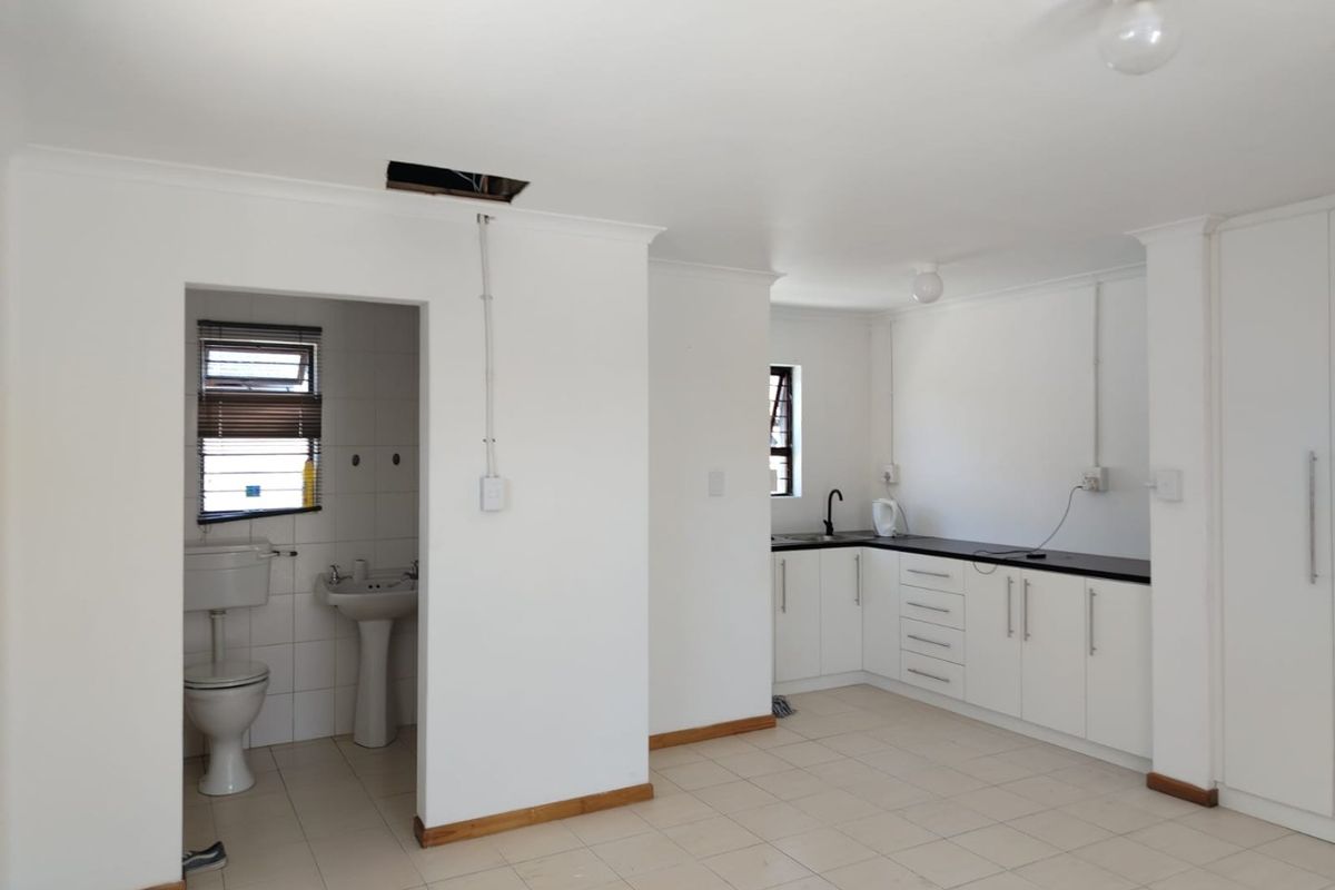 SEPARATE BACHELOR UNIT - 2ND AVENUE GRASSY PARK - (WATTSAPP MESSAGES ONLY PLS) - Photo 5
