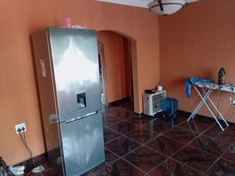 3 Bedroom house Soshanguve IA - Photo 6