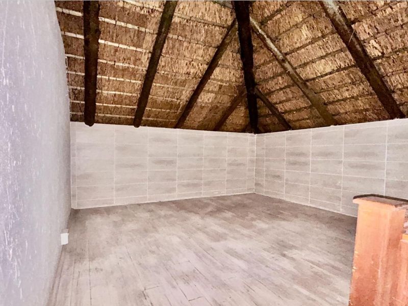 5  Bedroom House for Sale in Melodie - Photo 9