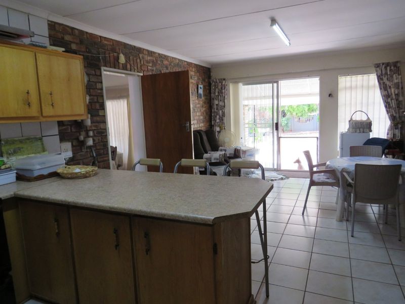 3 Bed House in Vaal Park, Orkney for Sale - Photo 8