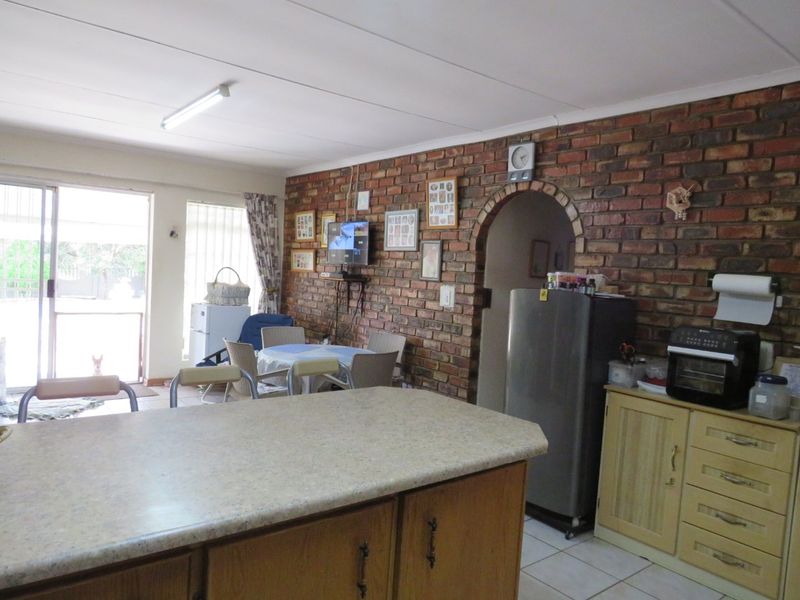 3 Bed House in Vaal Park, Orkney for Sale - Photo 7