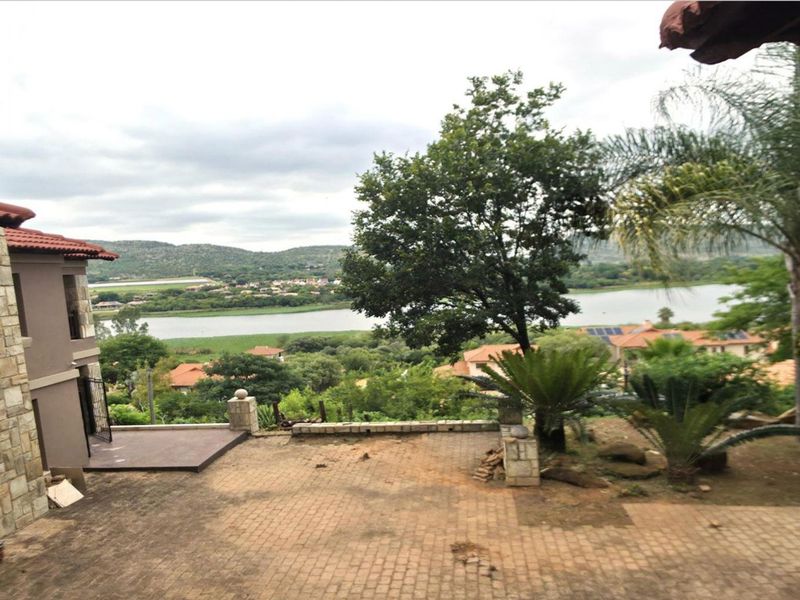 3 Bedroom House for Sale in Ifafi - Photo 10