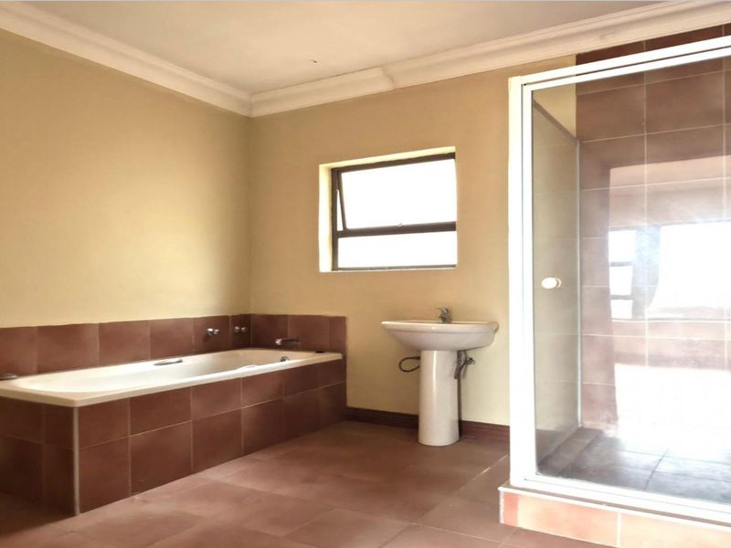 3 Bedroom House for Sale in Ifafi - Photo 9