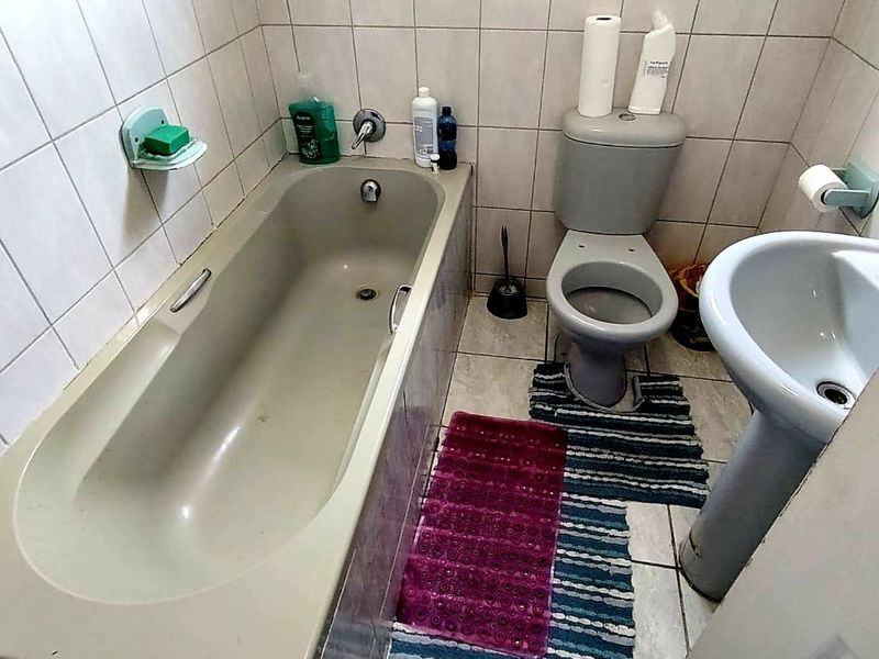 3 Bedroom House in Haven Hills  - Photo 5