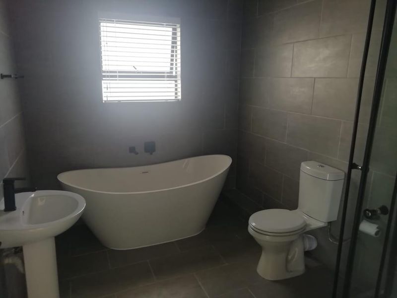 Exclusive Plot & Plan Opportunity – Modern Single-Storey Living - Photo 6