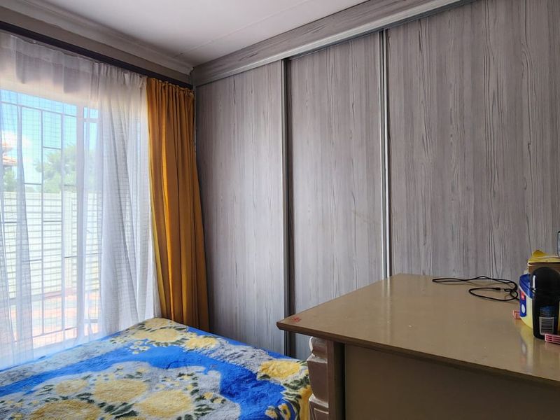 Authentic family home for sale - Photo 10