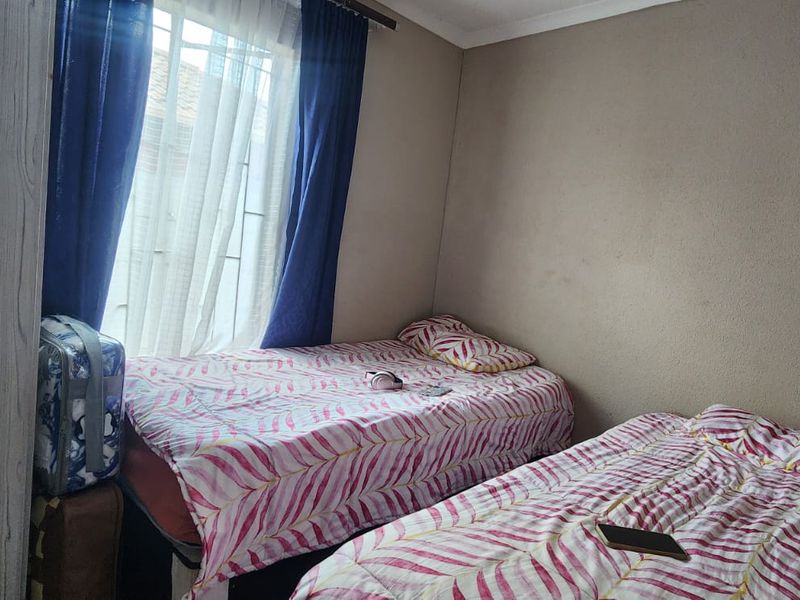 Authentic family home for sale - Photo 9