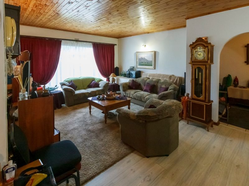 Charmed Wilro Park Family Home with Pool - Photo 5