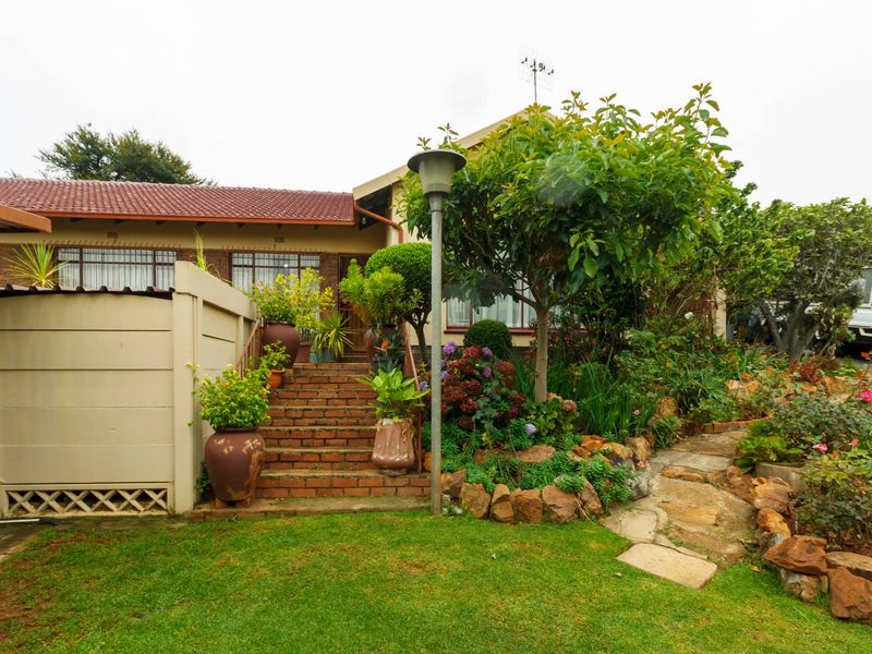 Charmed Wilro Park Family Home with Pool - Photo 2