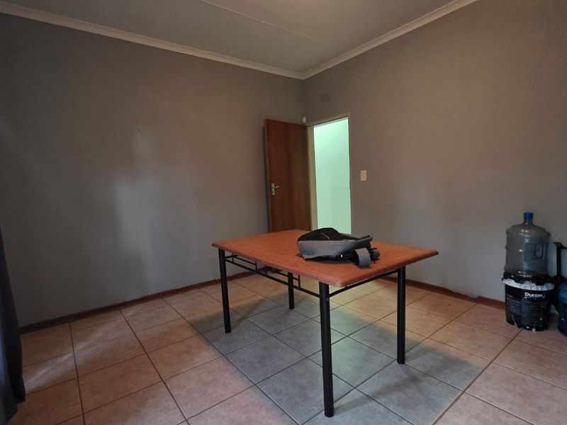 Flamwood Dream Home – Modern Comfort Meets Sustainable Living - Photo 7