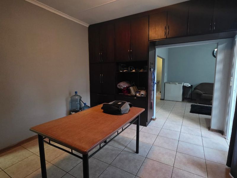 Flamwood Dream Home – Modern Comfort Meets Sustainable Living - Photo 6