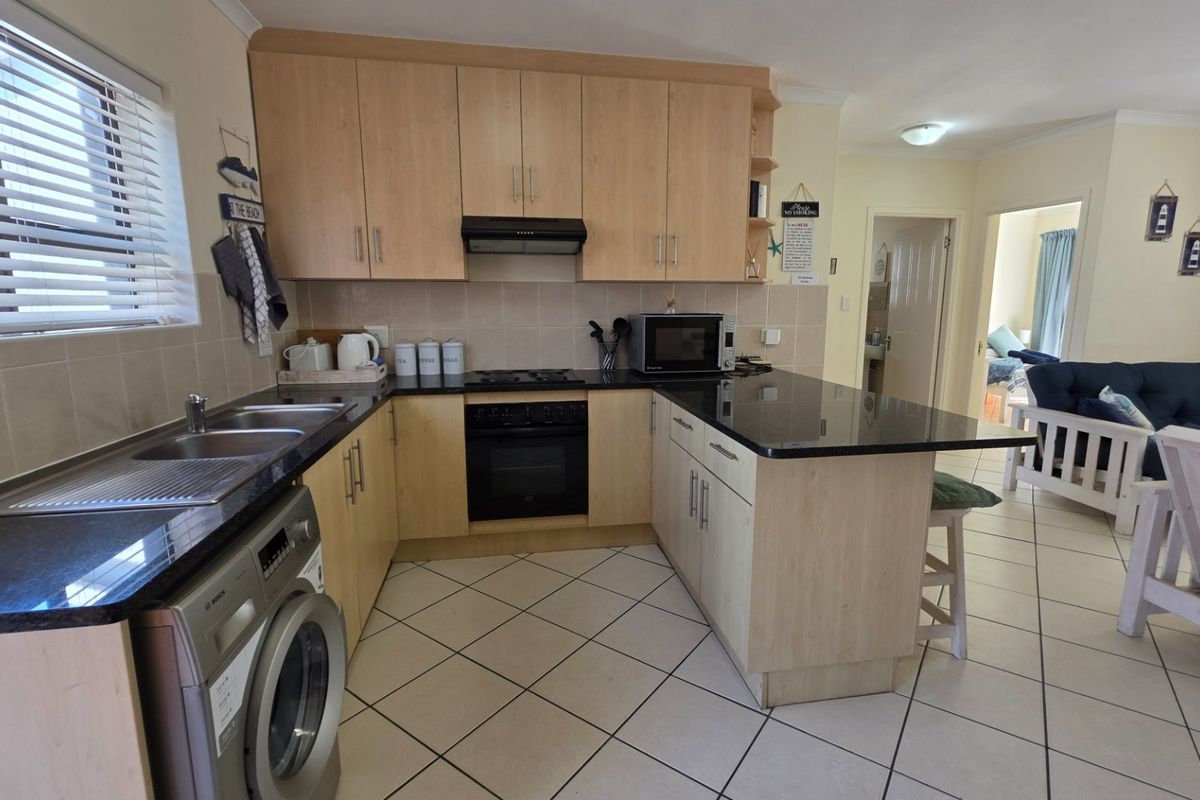 Beautiful Apartment... Furnished...  Close to Hartenbos Beach !!! - Photo 3