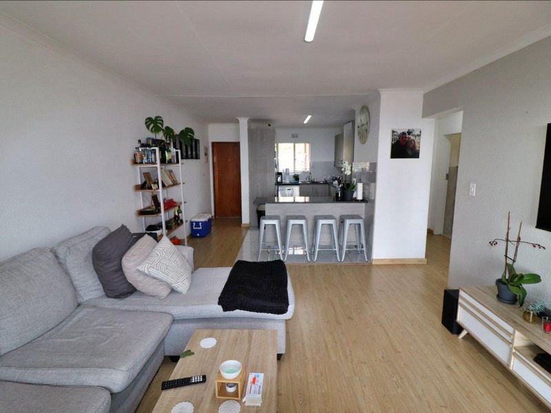 2 Bedroom, 2 Bathroom Modern Unit in Primrose Hill - Photo 5