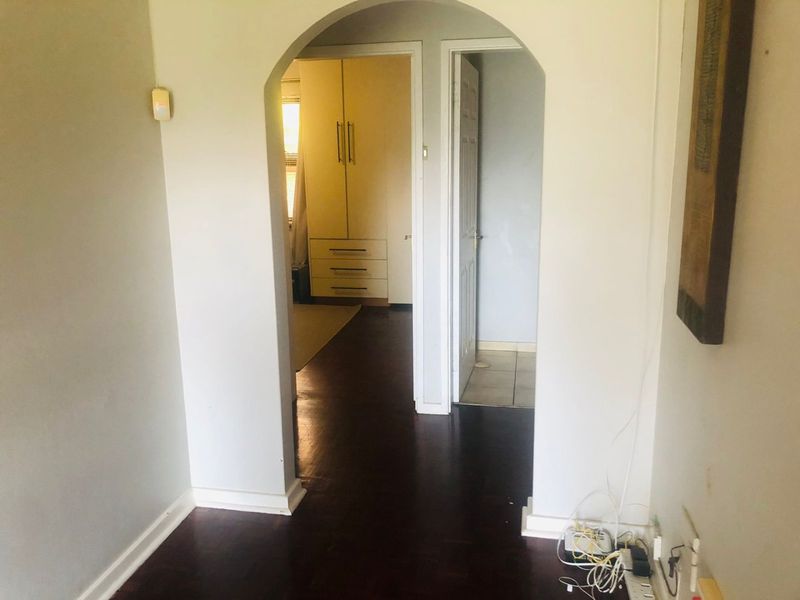 4 Bedrooms, 2 Bathrooms House For Sale In Kloof, Durban - Photo 9