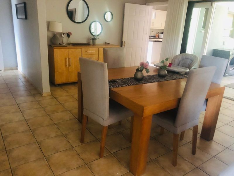 4 Bedrooms, 2 Bathrooms House For Sale In Kloof, Durban - Photo 6