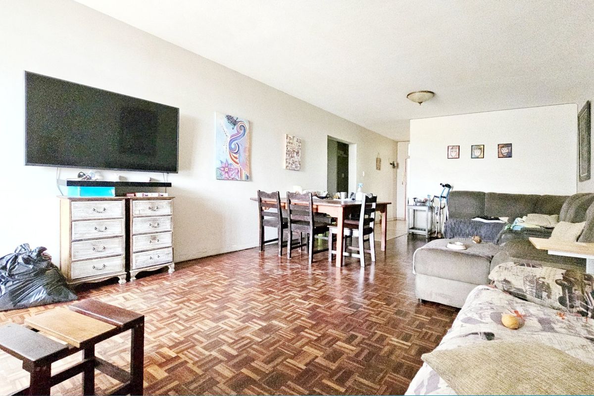 An immaculate apartment in Three Rivers Proper. - Photo 3