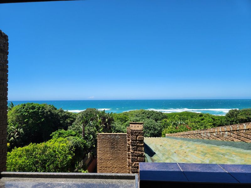 Luxurious Coastal Apartment - Photo 3