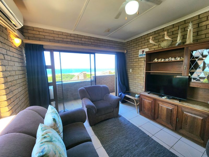 Luxurious Coastal Apartment - Photo 6