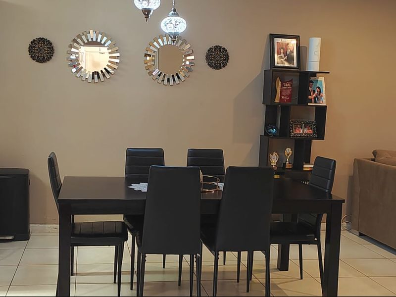 2 Bedrooms, 2 Bathroom Apartment For Sale In Malvern, Queensburgh - Photo 5