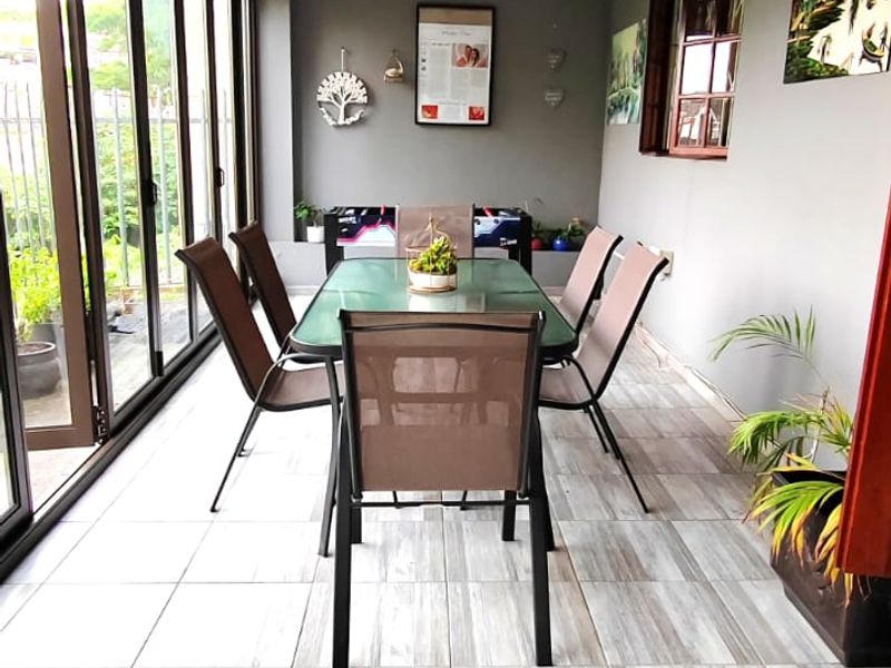 2 Bedrooms, 2 Bathroom Apartment For Sale In Malvern, Queensburgh - Photo 9