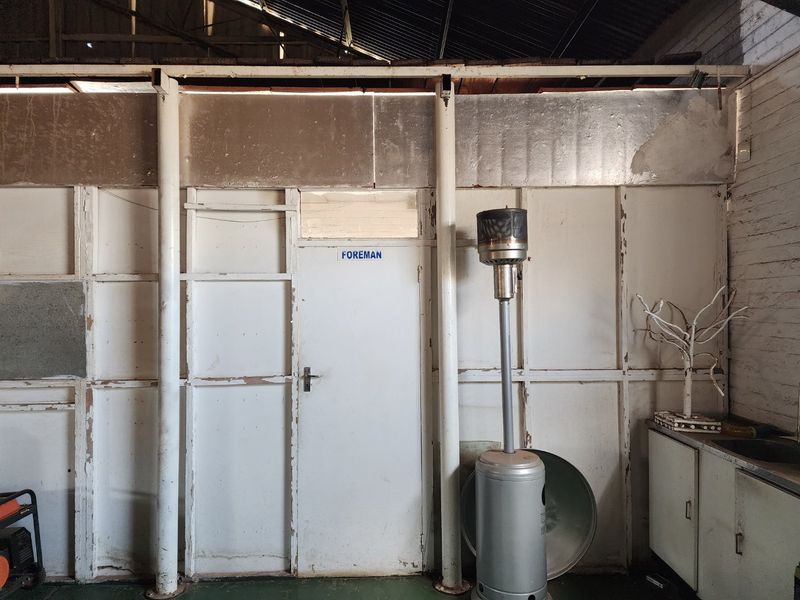 INDUSTRIAL PROPERTY FOR SALE IN STILFONTEIN EXT 3 - Photo 8