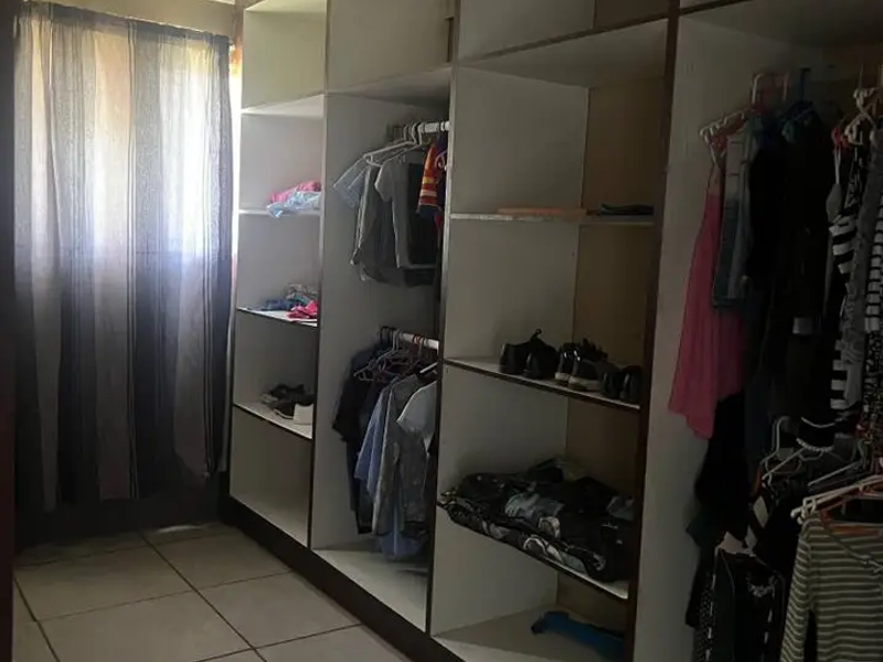 4 Bed House in Roosheuwel for Sale - Photo 9