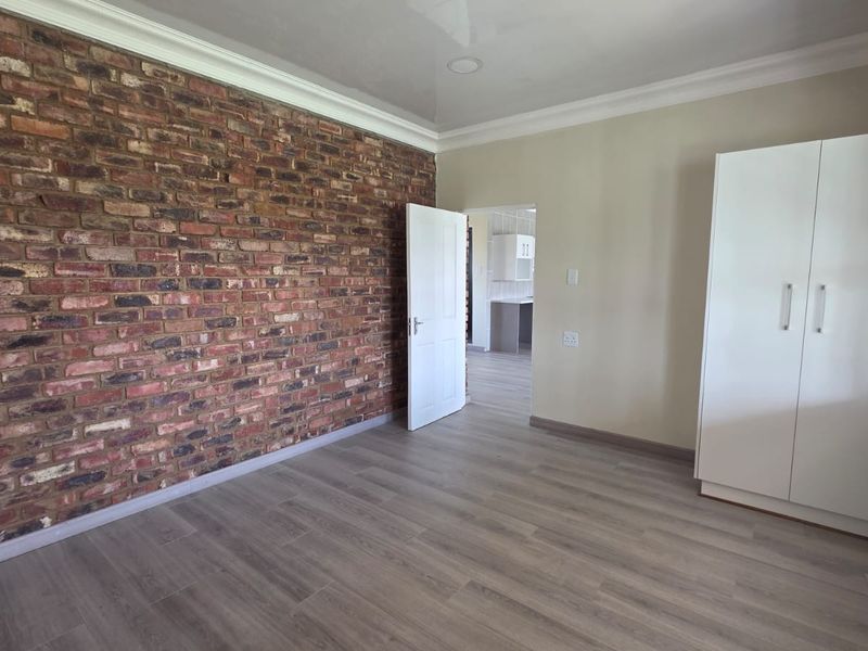 Spacious 2-Bedroom Flat To Rent in Meiringspark  - Photo 6