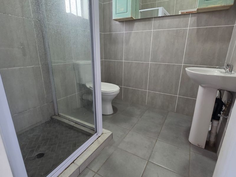 Spacious 2-Bedroom Flat To Rent in Meiringspark  - Photo 10