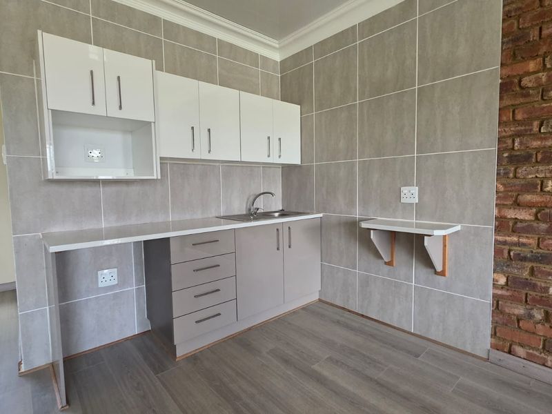 Spacious 2-Bedroom Flat To Rent in Meiringspark  - Photo 5