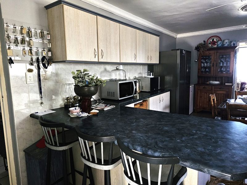 ESTABLISHED GUEST HOUSE IN DANA BAY   - Photo 10