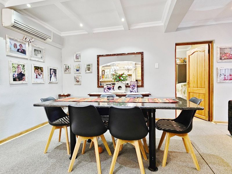 An impeccable duplex unit in Three Rivers Proper. - Photo 10