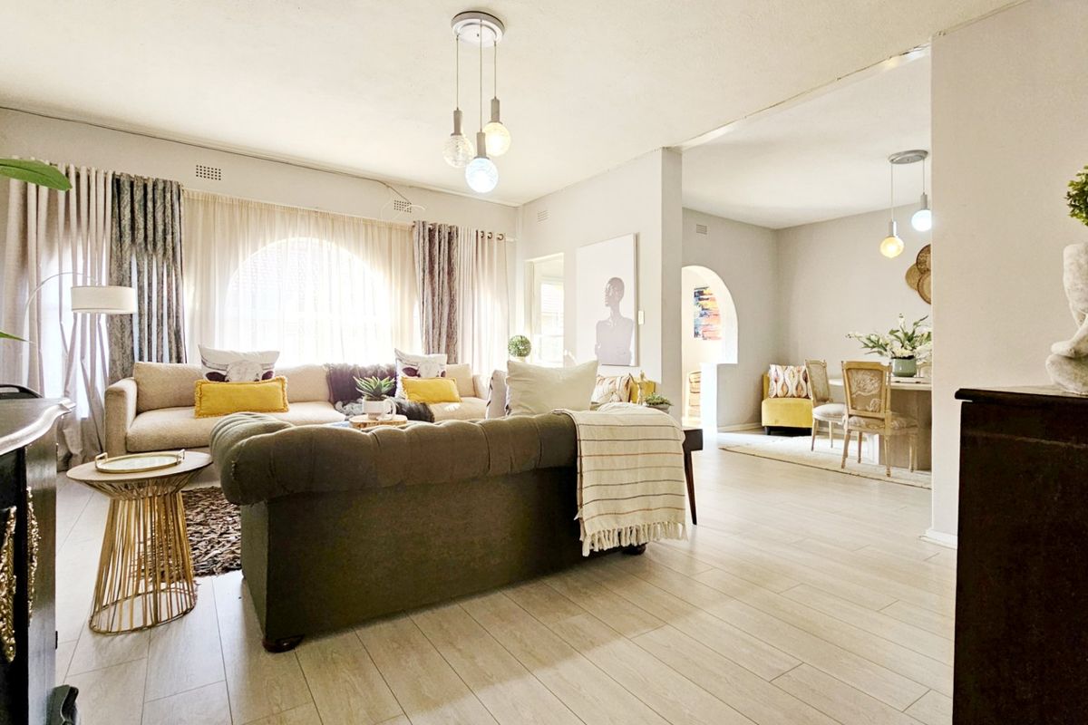 An impeccable duplex in Three Rivers Proper. - Photo 5