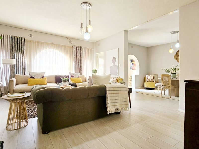 An impeccable duplex in Three Rivers Proper. - Photo 5