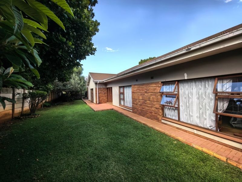 Spacious 2 Bedroom Home for Sale in Deneysville – Close to the Vaal Dam - Photo 3