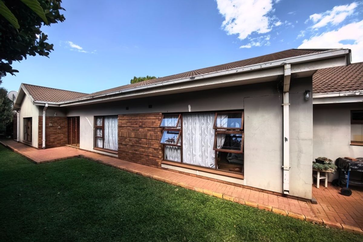 Spacious 2 Bedroom Home for Sale in Deneysville – Close to the Vaal Dam - Photo 2