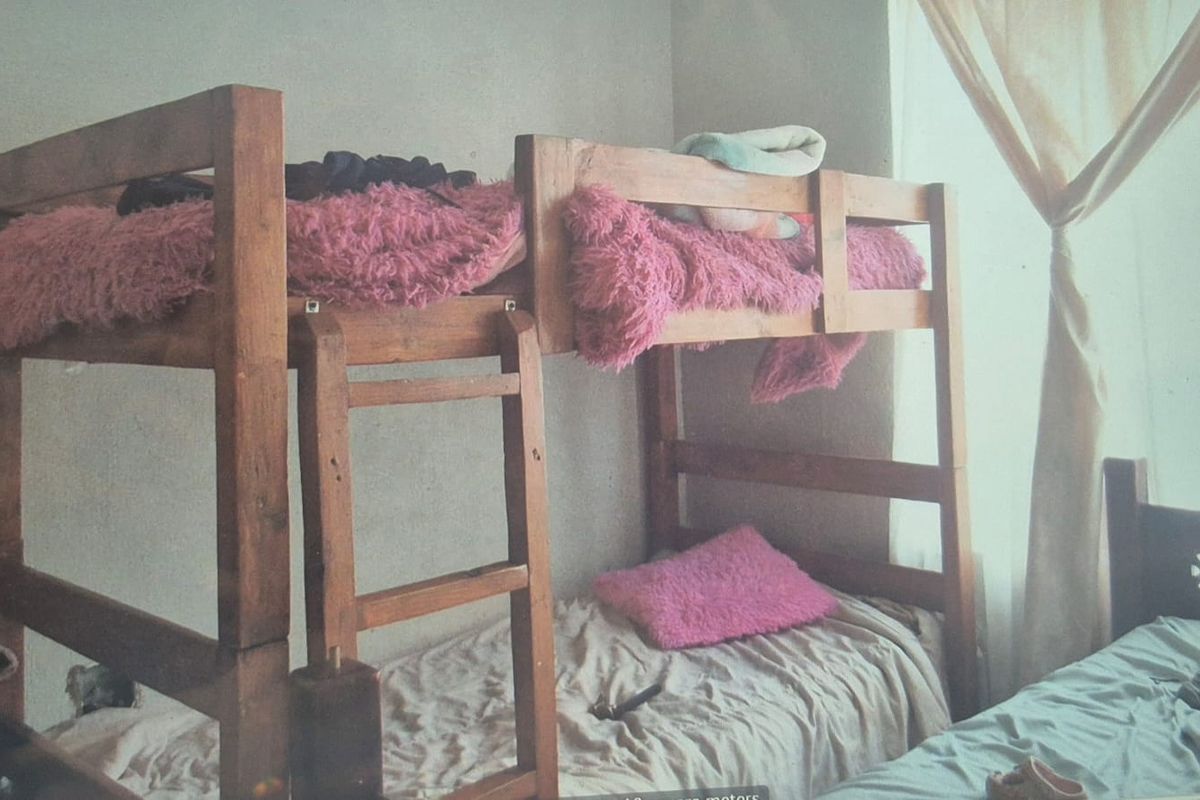 2 BEDROOM APARTMENT IN WILGEHEUWEL  - Photo 4