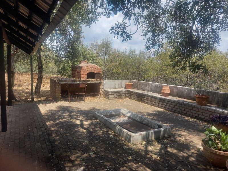 42 hectares sheep and cattle feedlot with equipment for sale in Dinokeng  - Photo 10