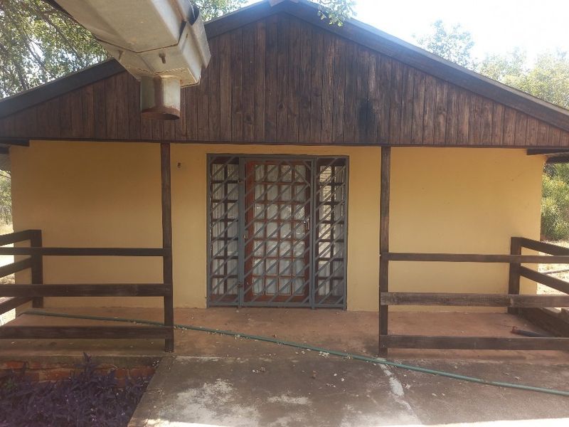 42 hectares sheep and cattle feedlot with equipment for sale in Dinokeng  - Photo 7