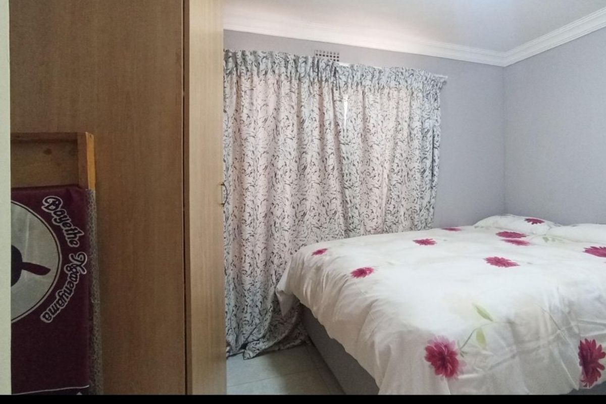 3-bedroom, 2-bathroom home Clayville, Midrand - Photo 5