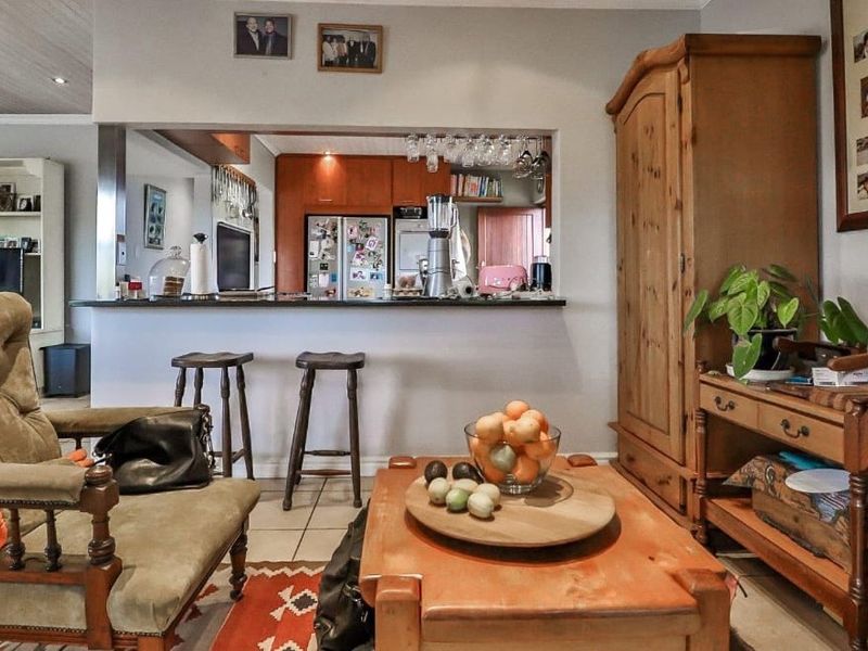 Perfect Family Home with potential rental income - Photo 2