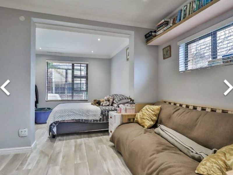 Perfect Family Home with potential rental income - Photo 8