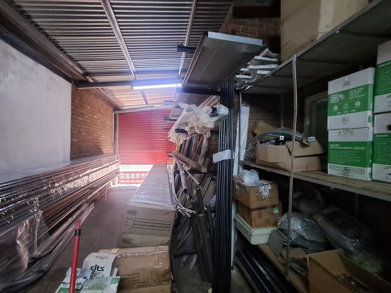 Commercial property for sale in Klerksdorp - Photo 10